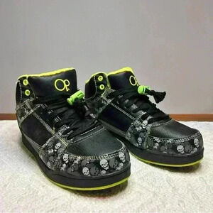 Ocean Pacific Skulls Design High Top Ankle Sneakers Big Boys Size 4